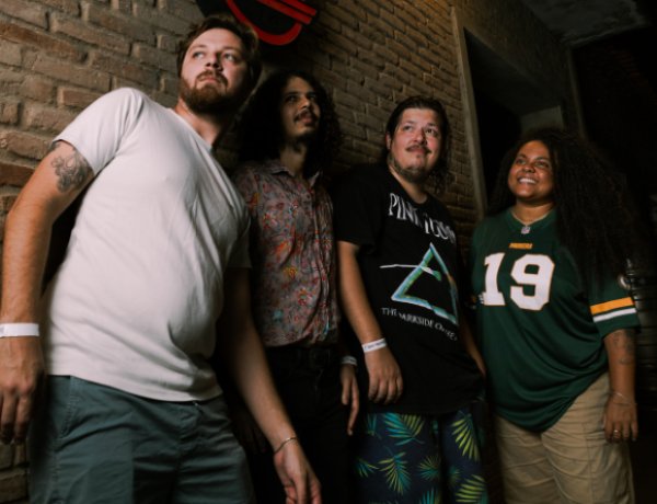 Jurema Juice lança debut unindo peso