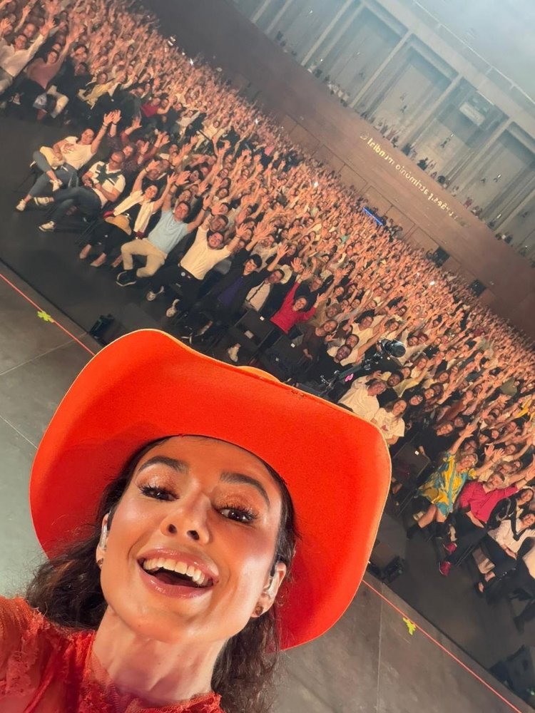 Paula Fernandes lota shows em Portugal e emociona público em duas noites marcantes