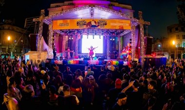Orgulho LGBT ocupa o Centro Histórico de Santos