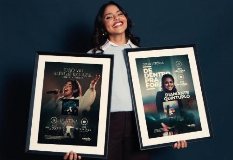 Julia Vitória recebe discos de Platina e Diamante Quíntuplo