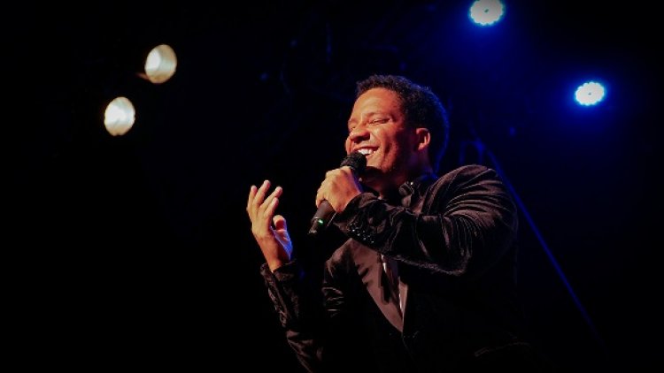 Tenor Jean William apresenta o espetáculo “Passione” em Santos