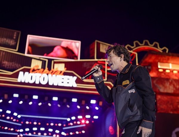Di Ferrero e LVCAS transformam terceira noite do Capital Moto Week