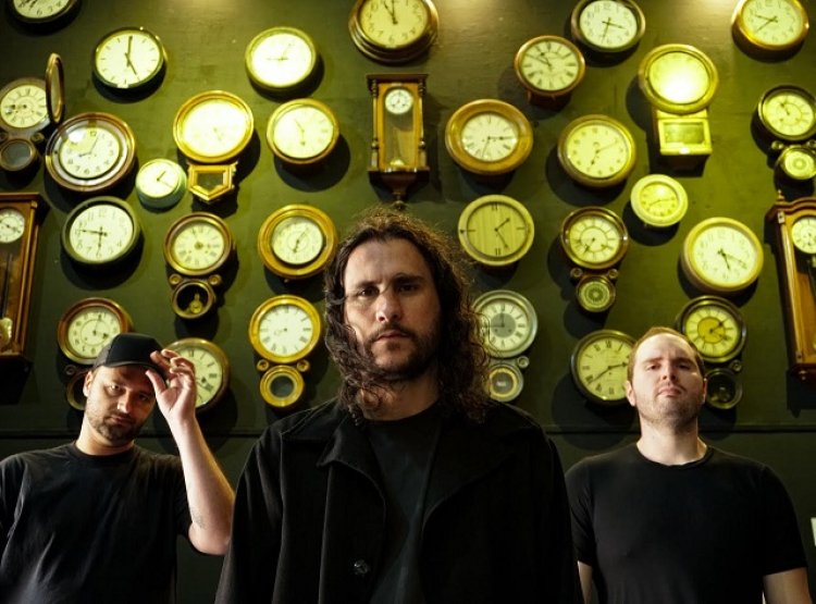 MAD SNEAKS transforma a dor em libertação e dá voz a talentos alternativos no clipe de “Dirty Blood”