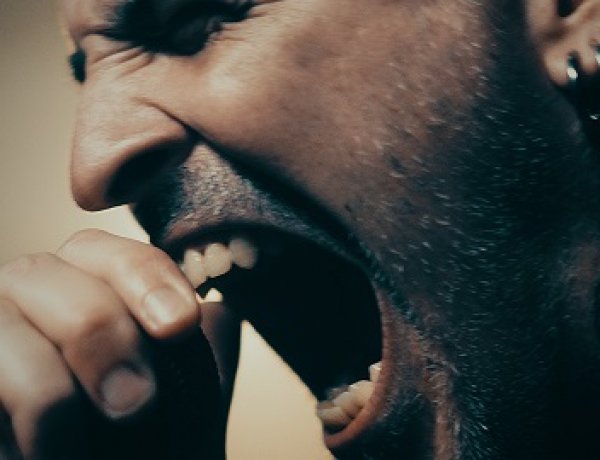 Banda Libertà lança o videoclipe de “O Estrago”